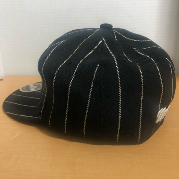 NY Black Pinstriped/Rhinestone Fitted Flatbill Cap - Picture 4 of 8